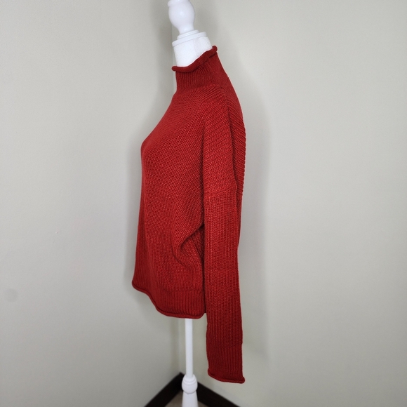 Magnolia Boutique Winter Wonderland Red Mock Neck Sweater size M NWOT - Picture 2 of 9